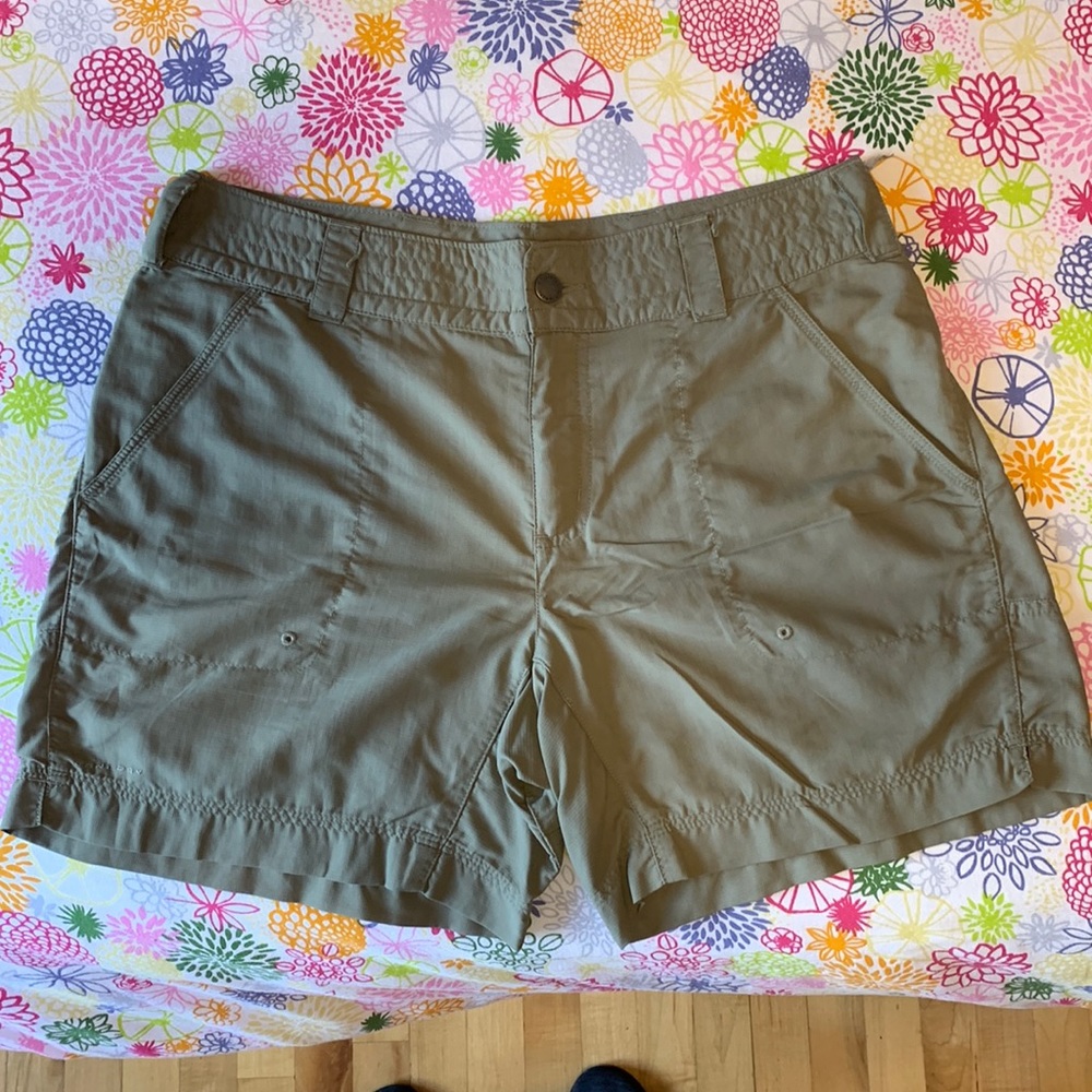 Columbia shorts